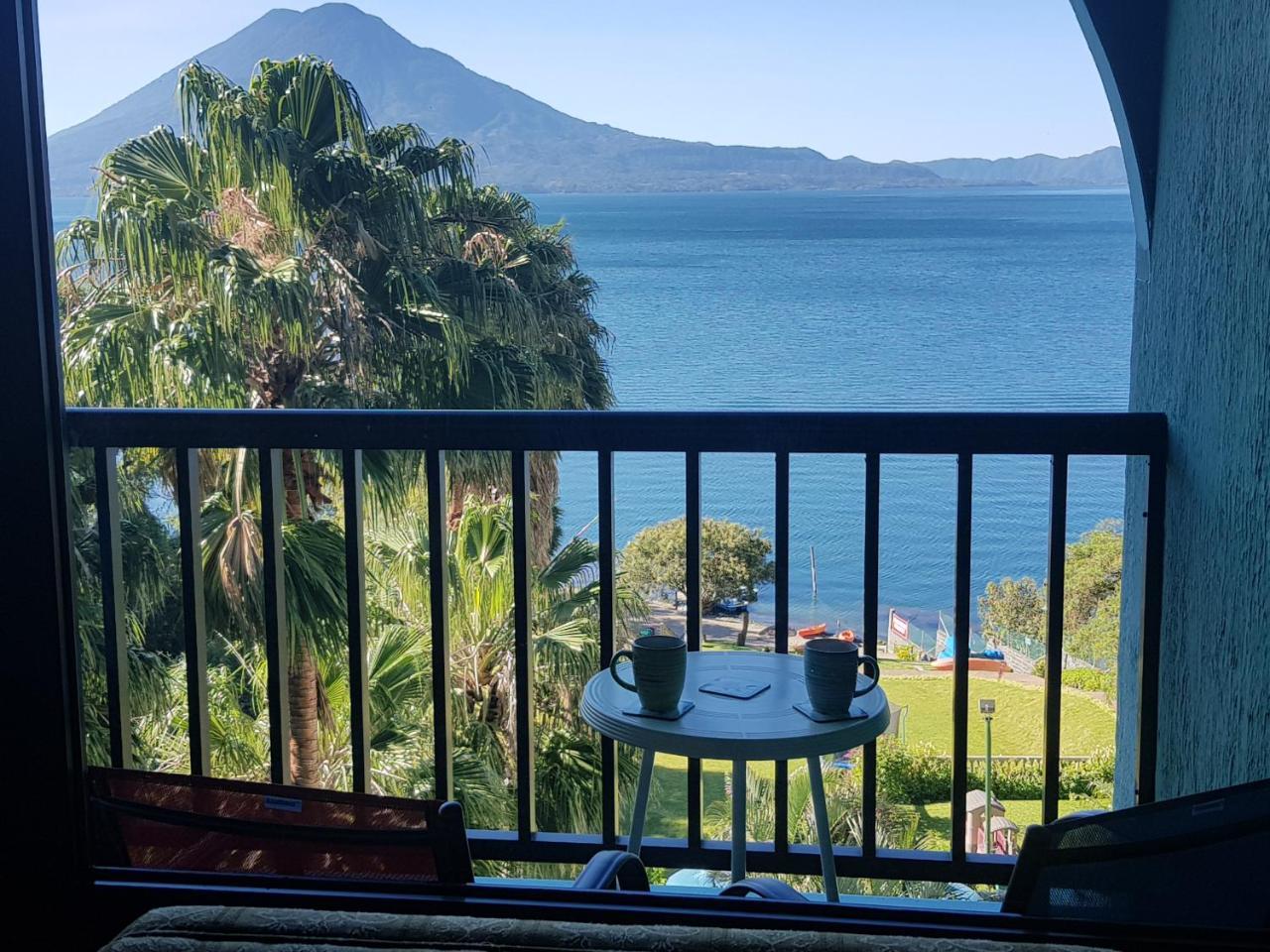 The Paradise Of Atitlan Suites - Free Breakfast Supplies Panajachel Buitenkant foto