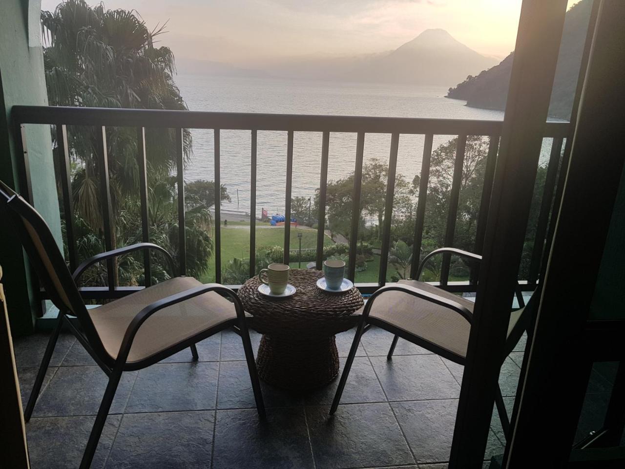 The Paradise Of Atitlan Suites - Free Breakfast Supplies Panajachel Buitenkant foto