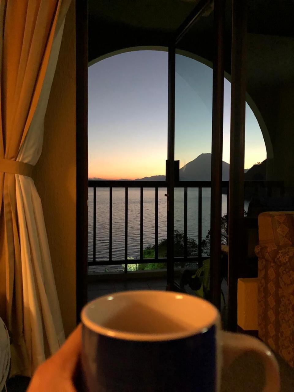 The Paradise Of Atitlan Suites - Free Breakfast Supplies Panajachel Buitenkant foto