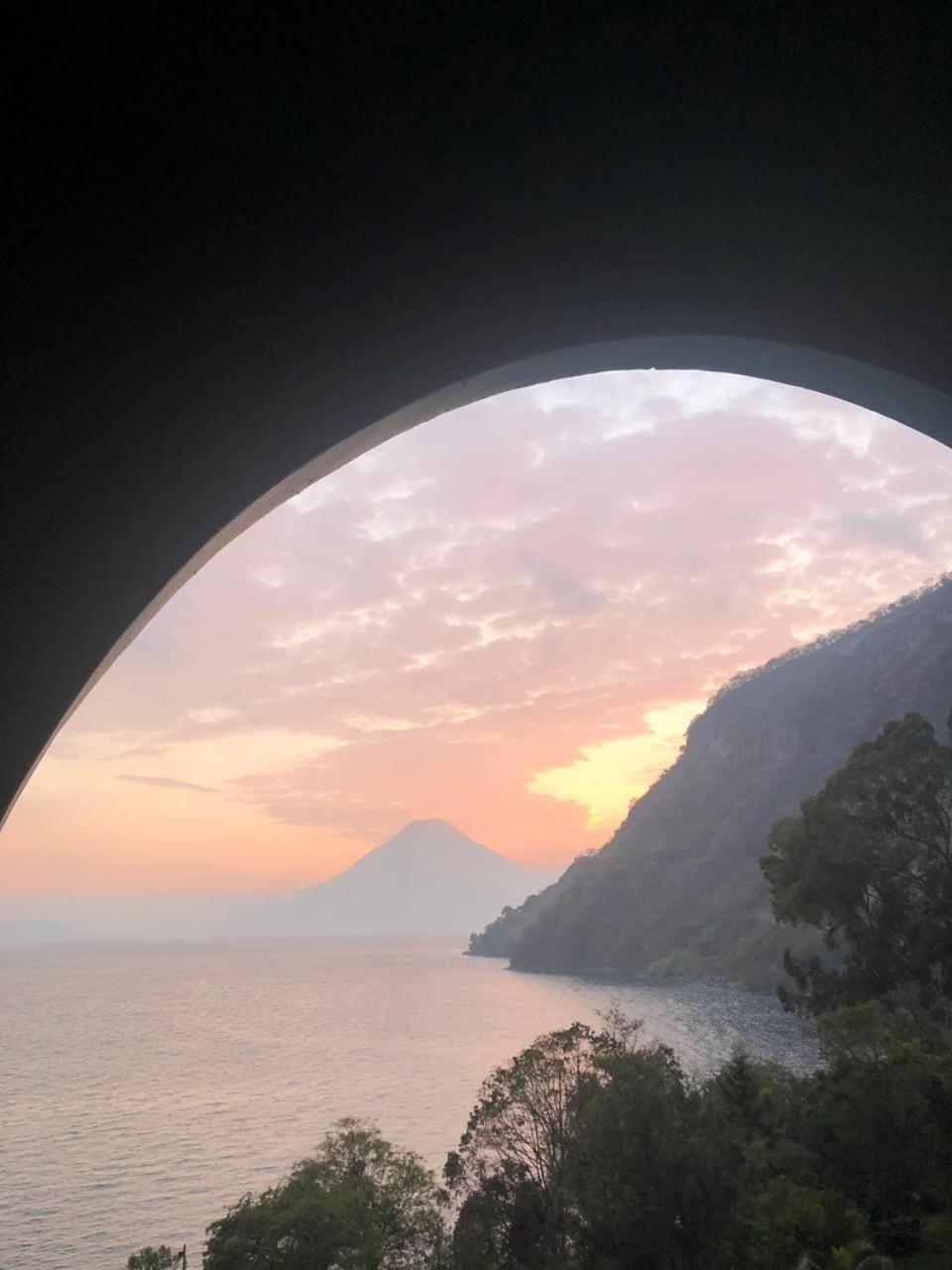 The Paradise Of Atitlan Suites - Free Breakfast Supplies Panajachel Buitenkant foto
